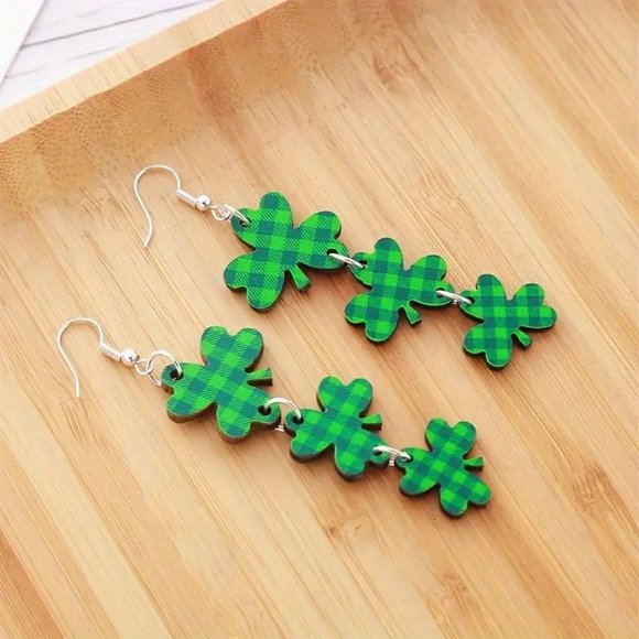 Earrings St Patrick's Day Clover Shamrock Plaid Dangle Irish Lucky Party NEW - Picture 3 of 4